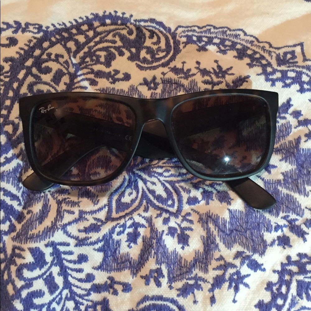 Ray Ban tortoiseshell sunglasses